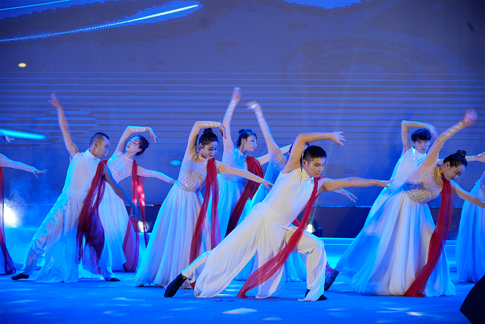 �������ǲ���(�й���)���Ź���